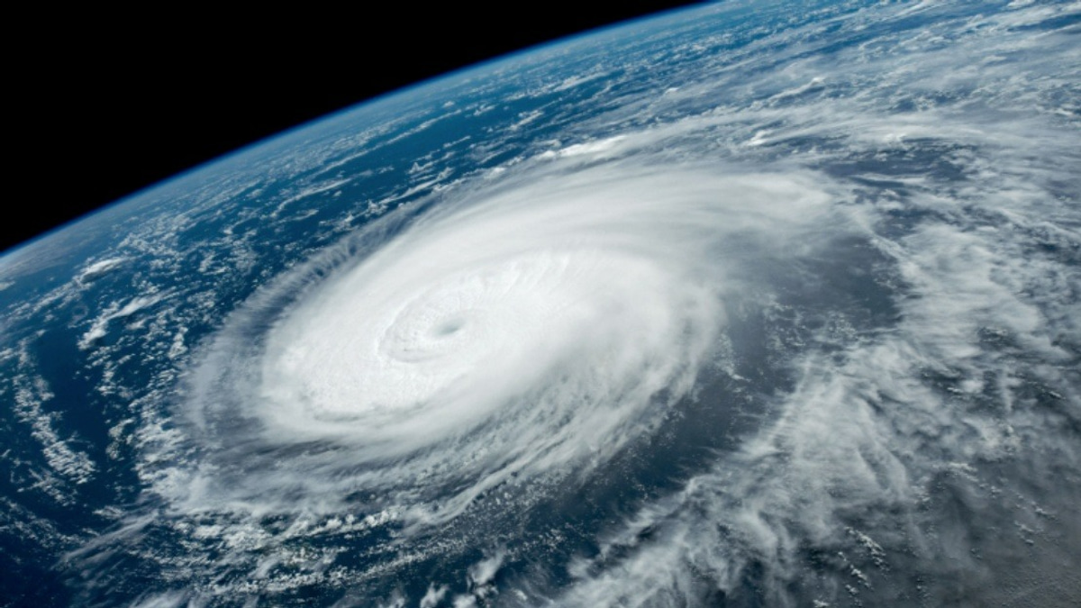 China Escalates Typhoon Dolphin Alert as Eastern Provinces Mobilise for Severe Weather