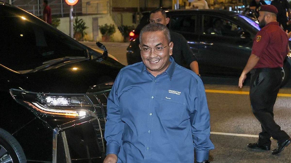 Perikatan Nasional to Fight Johor Election with Own Identity, Says Sanusi
