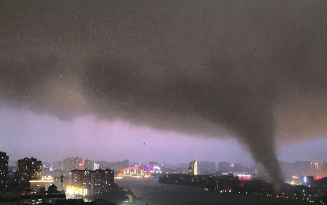 Severe Storms Ravage China's Hubei Province; 11 Dead, Dozens Injured