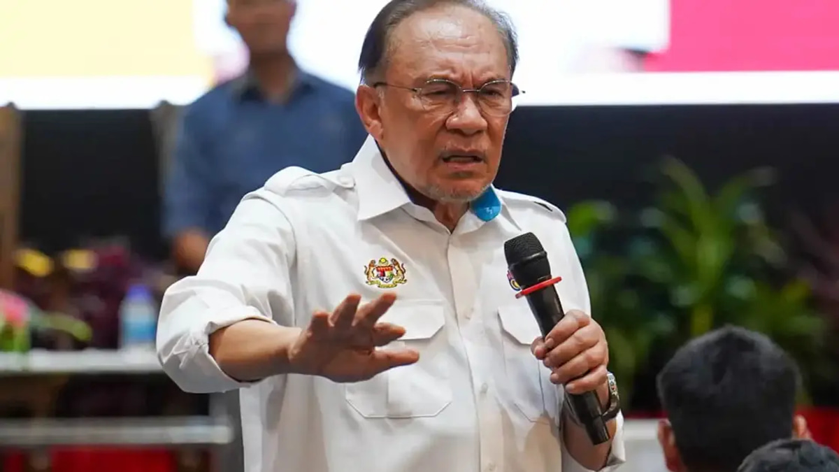 Anwar Rejects Calls to Soften Malaysia's Israel Stance for US Relations