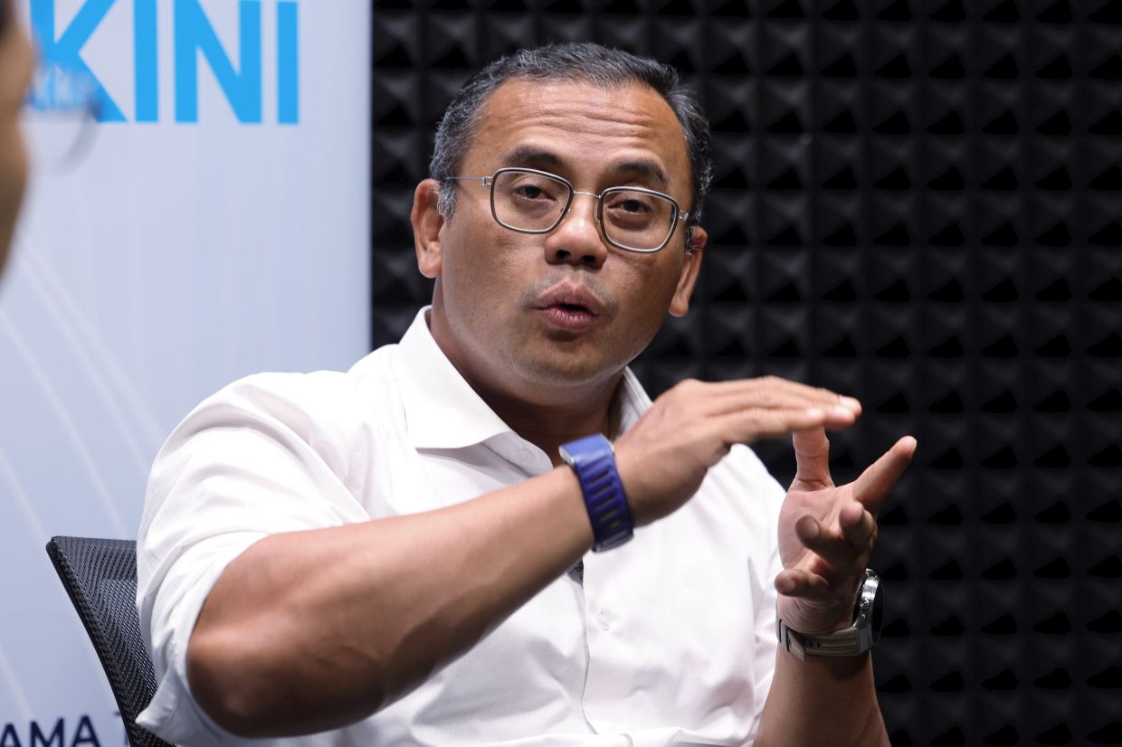 Selangor MB Defends Stray Dog Operations But Calls for Compassionate Approach