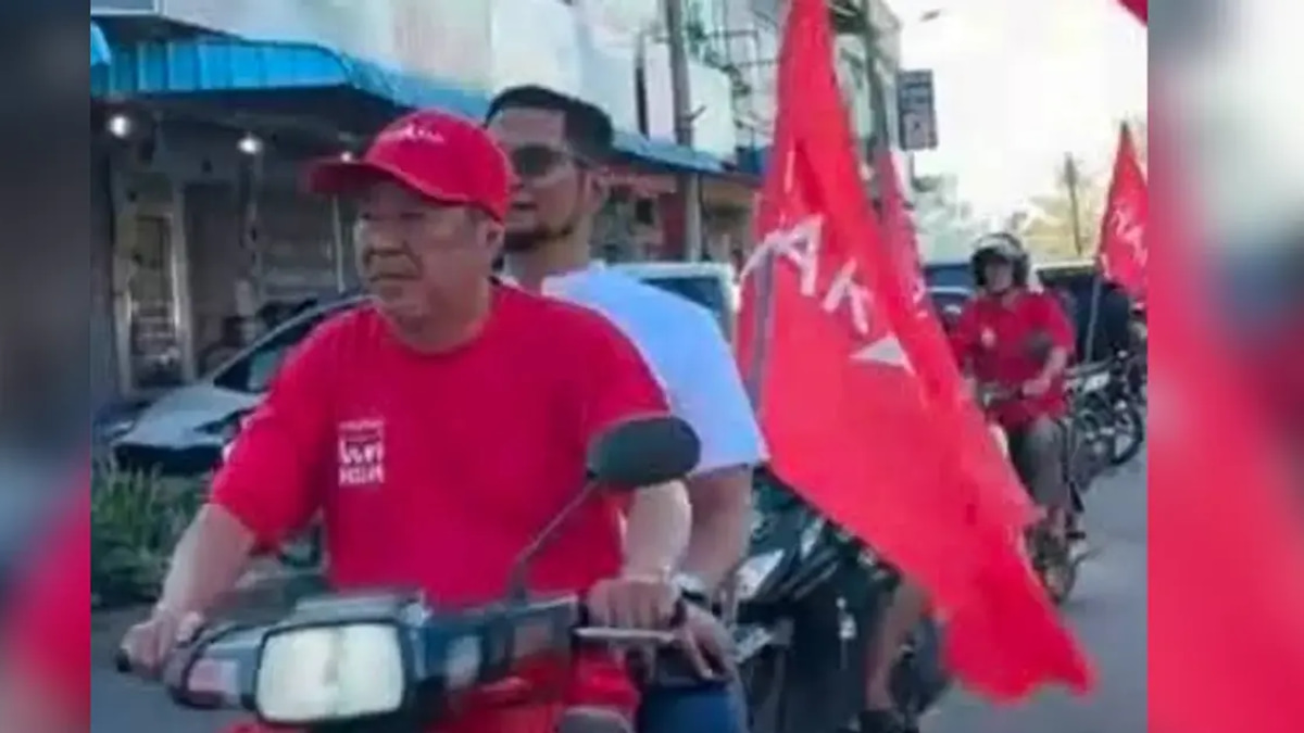Transport Minister Loke Demands Crackdown on Helmetless Riders Among PH, DAP Members