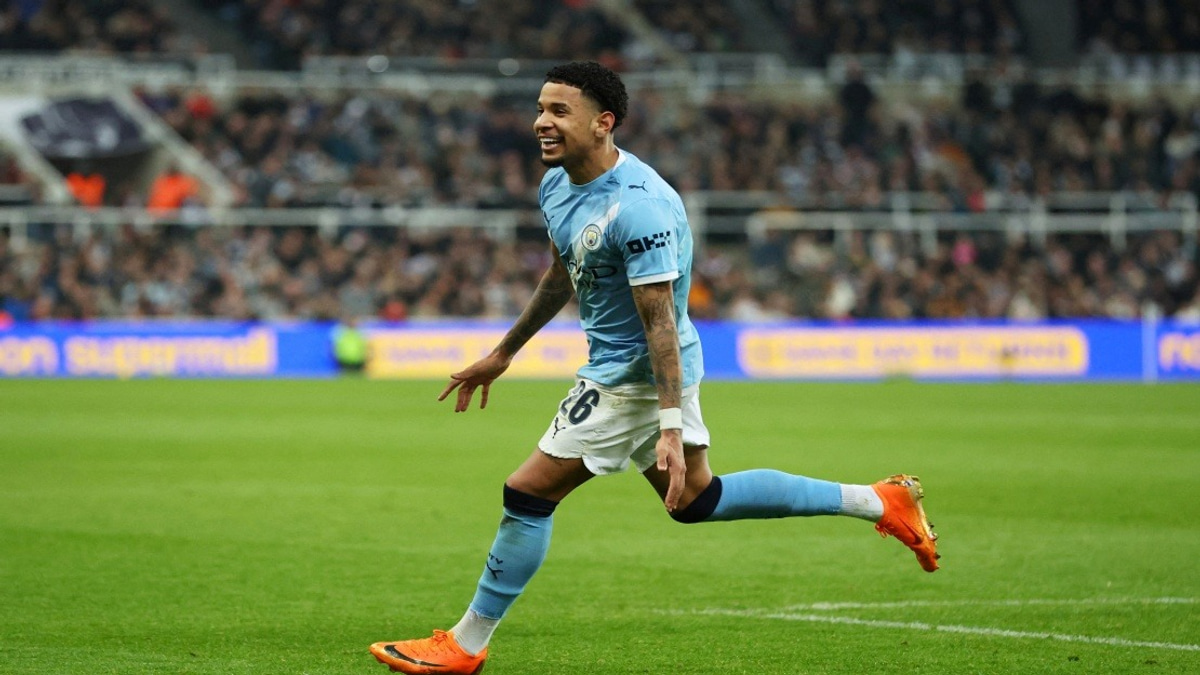 Tottenham Complete £75 Million Deal for Man City Winger Savinho