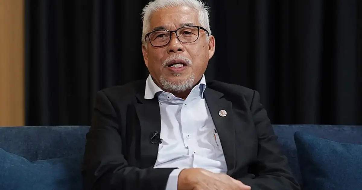 PKR's Hassan Karim Urges Government to Resist Early Election Call, Citing Economic Recovery Timeline