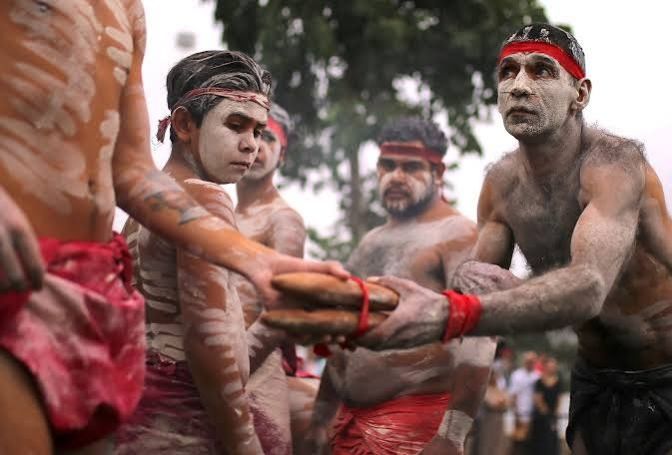 Albanese Rebuffs Hanson's 'Monocultural' Australia Vision as One Nation Surges