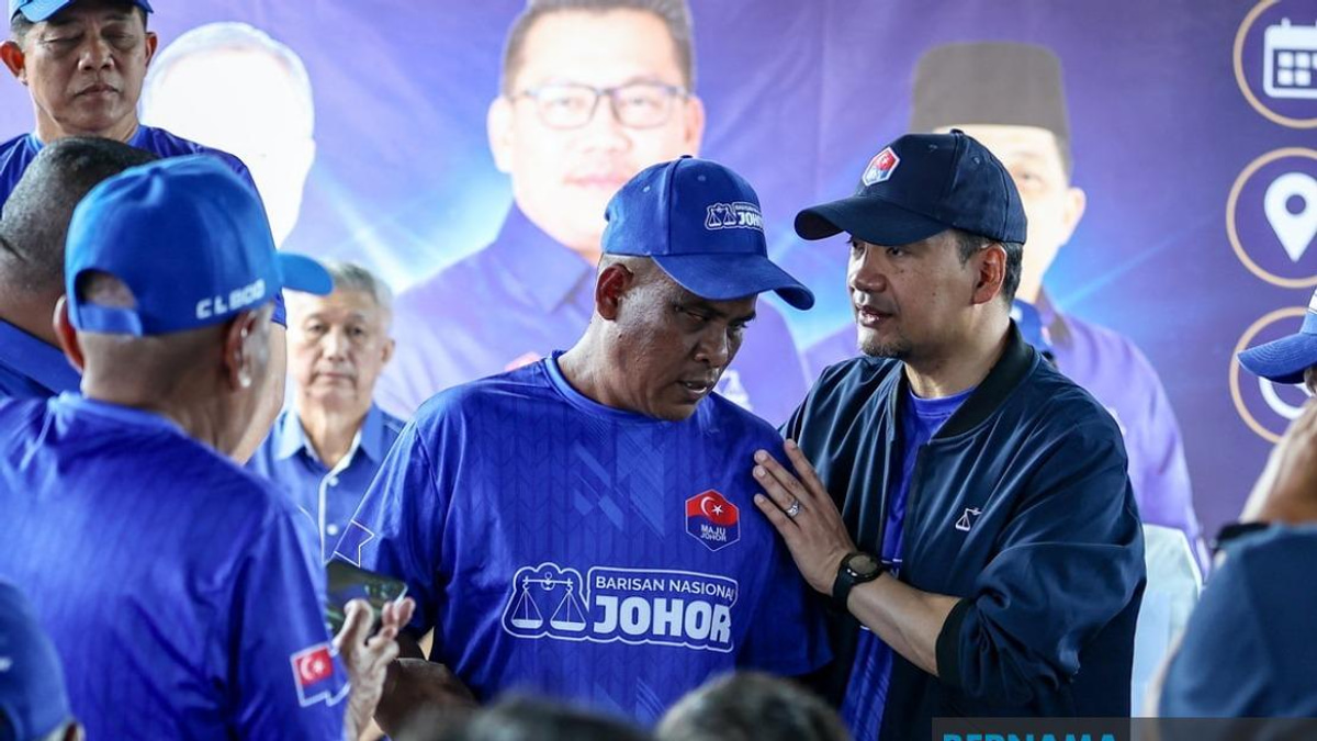 Vision Cannot Dim Voter's Resolve: Blind Since Birth, Mohd Hairol Marks Sixth Election