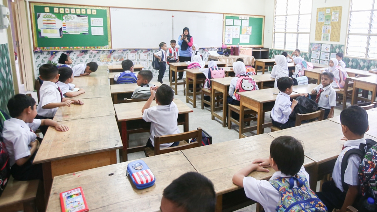 Teachers' Union Endorses Protection Act Amid Disciplinary Anxieties