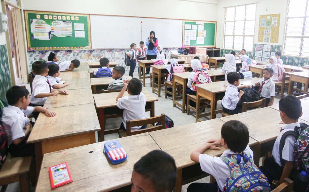 Teachers' Union Endorses Protection Act Amid Disciplinary Anxieties