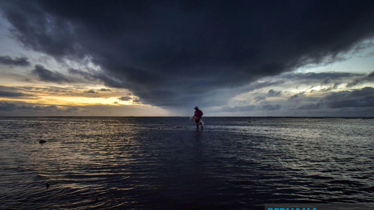 Thunderstorms and Heavy Rain Expected Across Multiple Malaysian States Until Late Evening