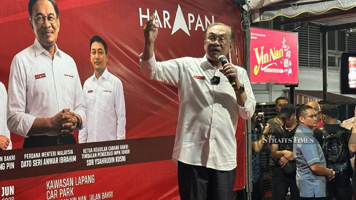 Strong Relations with Major Powers Don't Undermine National Principles, Says Anwar