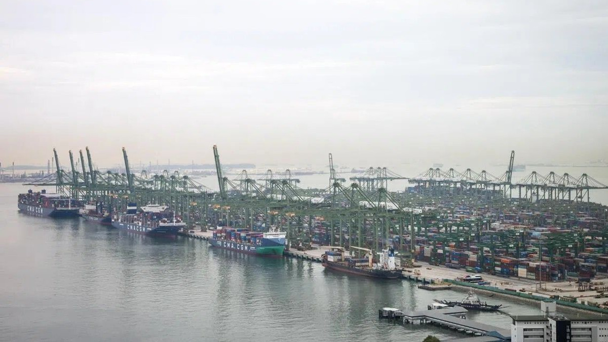 Trump's 12.5% Tariff on Singapore Exports Roils Regional Trade