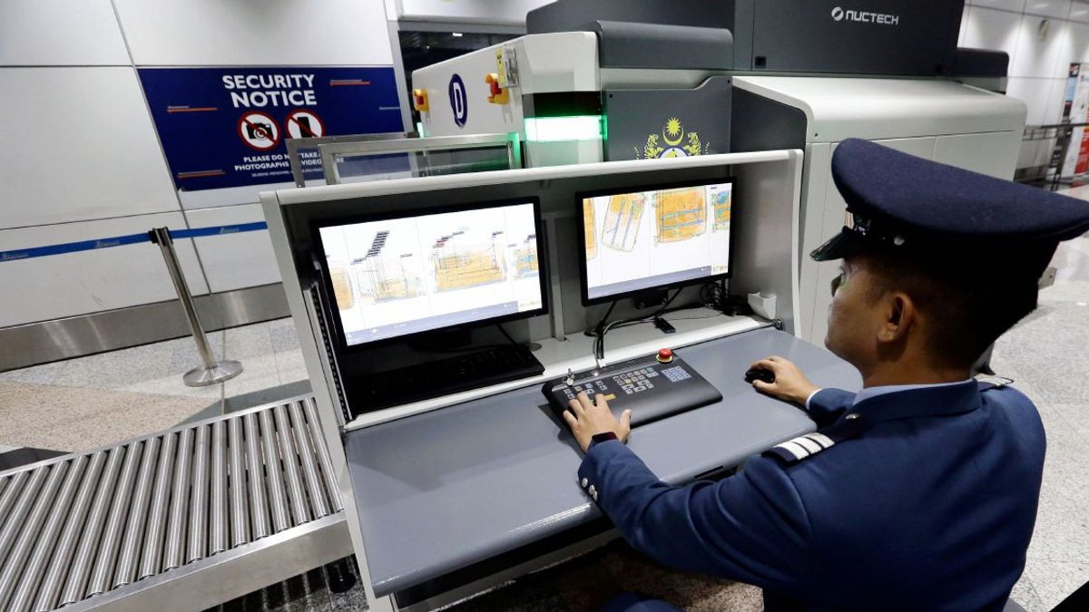 KLIA Scanners Fully Capable But Screening Procedures Favour Weapons Over Contraband, Says Saifuddin