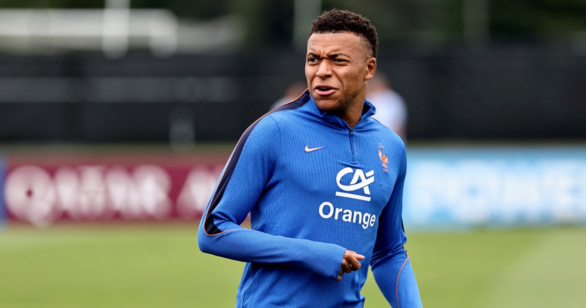 Paris prosecutors launch inquiry into Paraguayan lawmaker's controversial remarks about Kylian Mbappé
