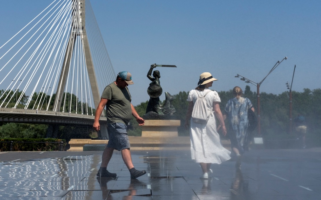 Poland Swelters in Historic Heat Wave, Shatters 105-Year Temperature Record