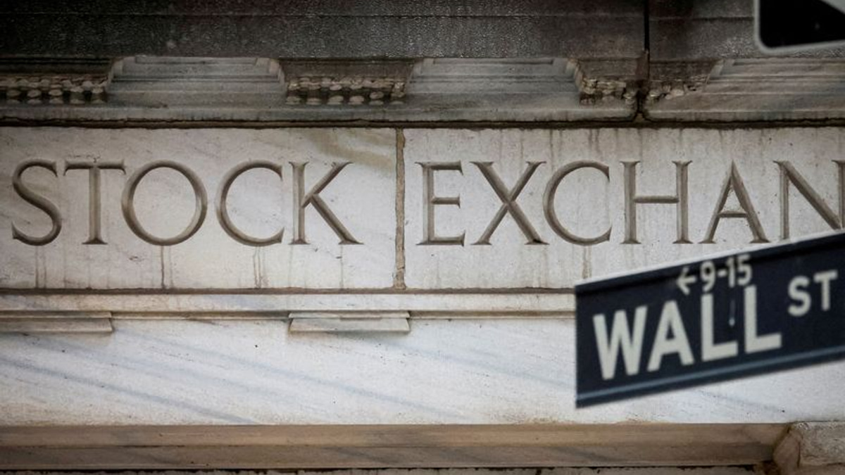 Wall Street's AI Frenzy Spawns New ETF Wave as Asset Managers Chase 'MANGOS' Momentum