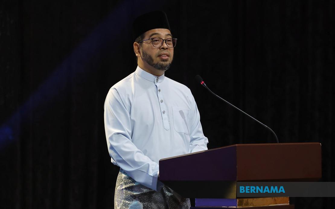 Minister Zulkifli Urges Muslim Unity to Face Global Challenges