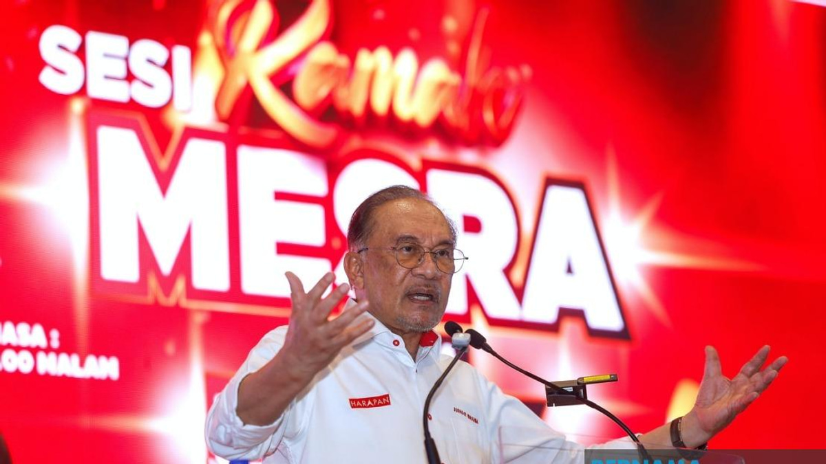 PM Anwar Warns Against Race-Based Politics, Defends Inclusive Governance Model
