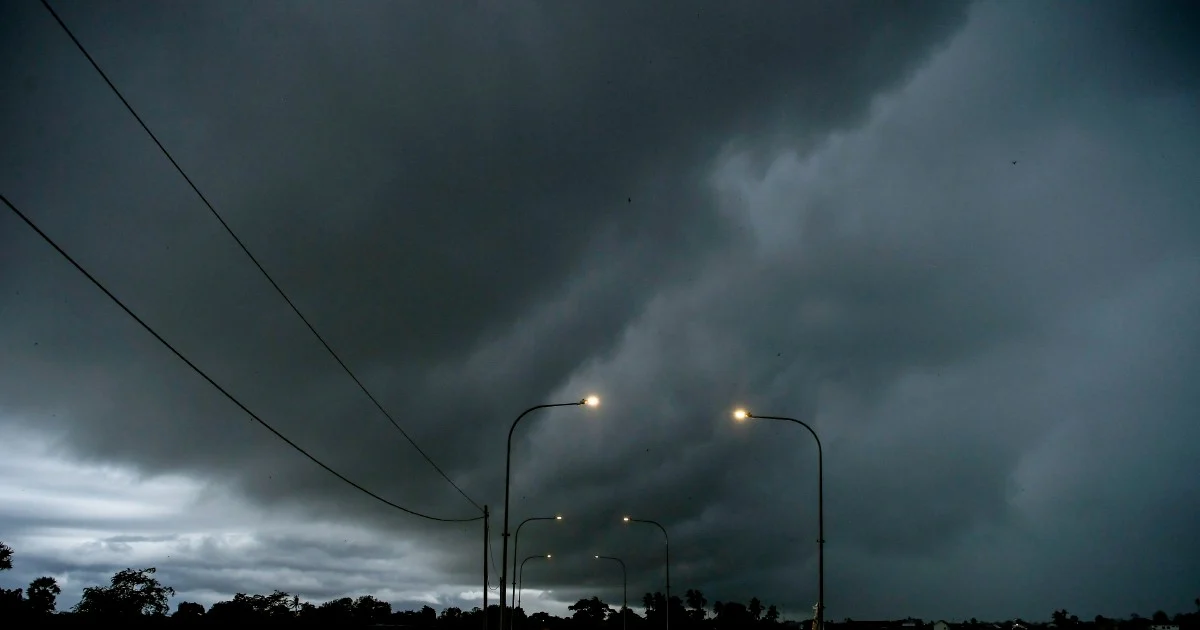Thunderstorms and heavy downpours to batter multiple Malaysian states through evening