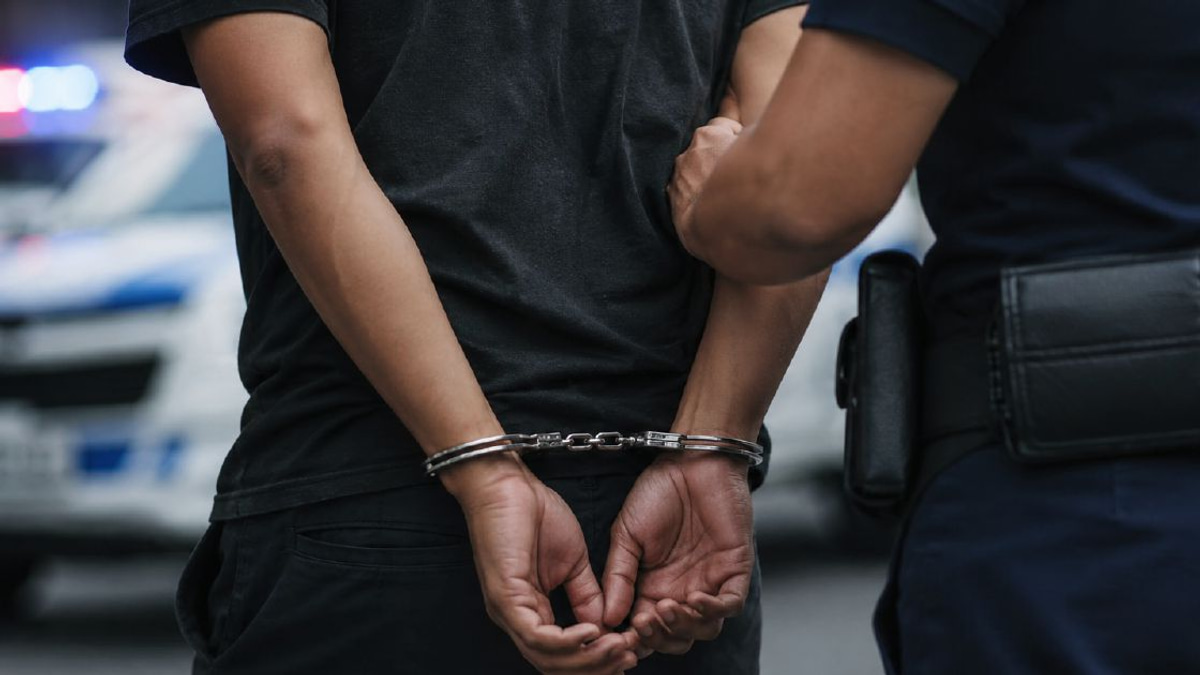 Factory Supervisor Detained After National and State Flags Displayed Inverted in Gelang Patah