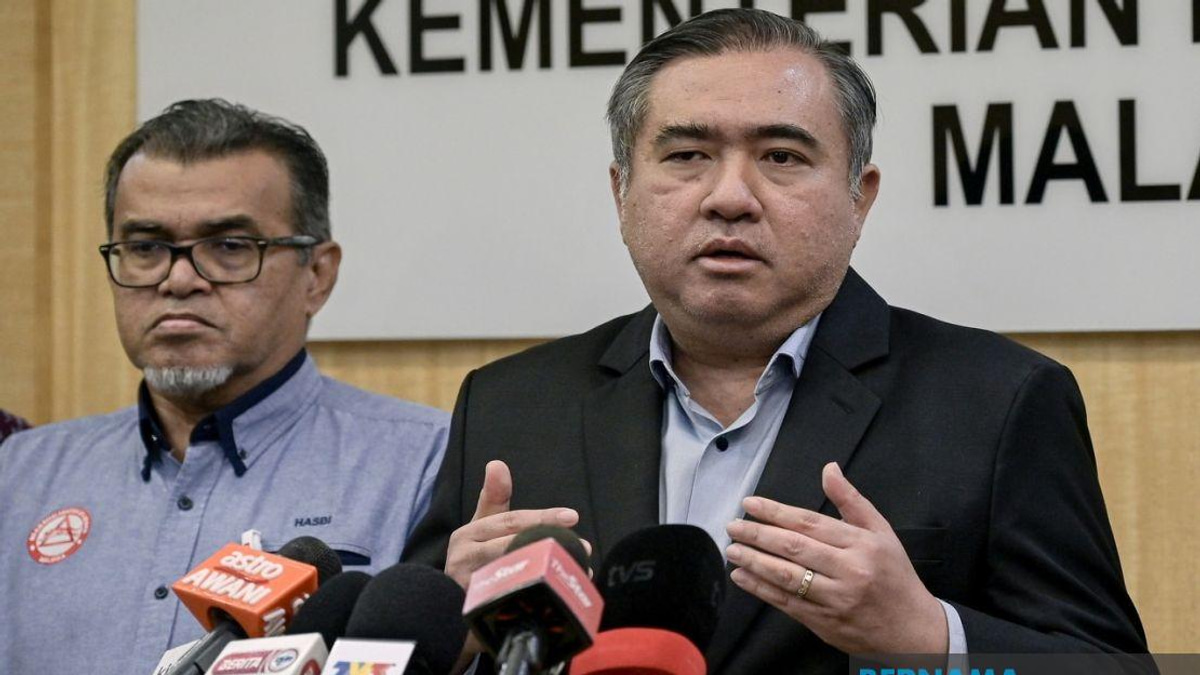 Government Does Not Interfere in Port Management Decisions, Says Loke