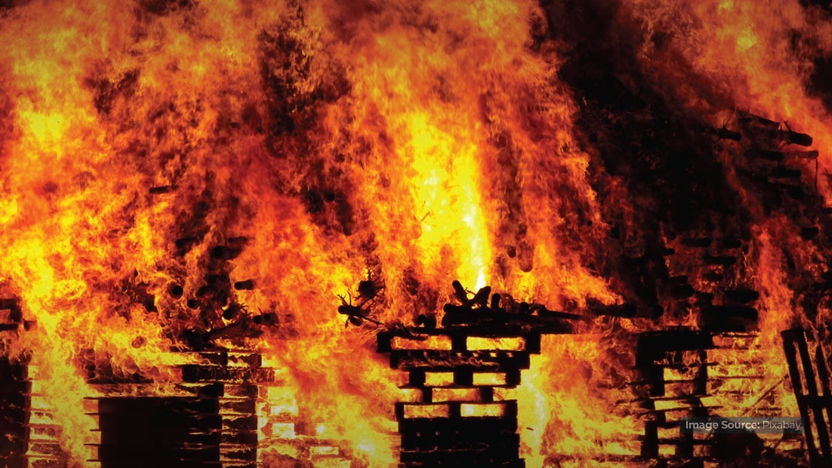 Two French Firefighters Killed in Blaze Near Bordeaux Airport