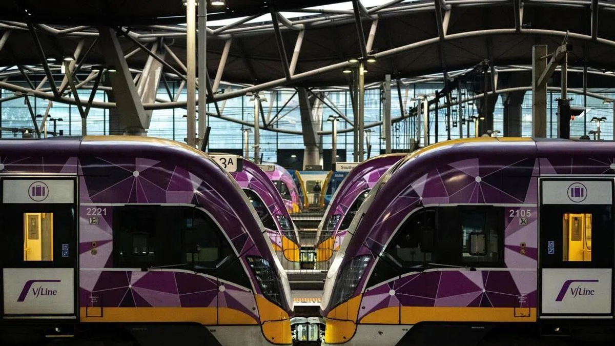 Australia's Rail Network Recovers After Telstra's Nationwide Communications Collapse