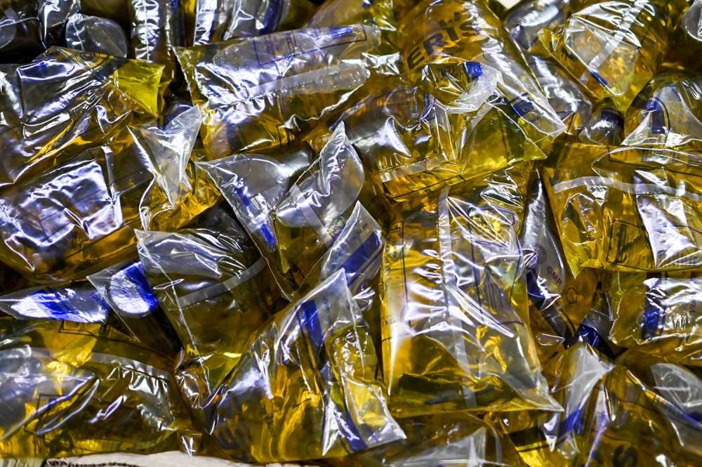 Six Defendants Face Court Over Massive Subsidised Cooking Oil Stockpile
