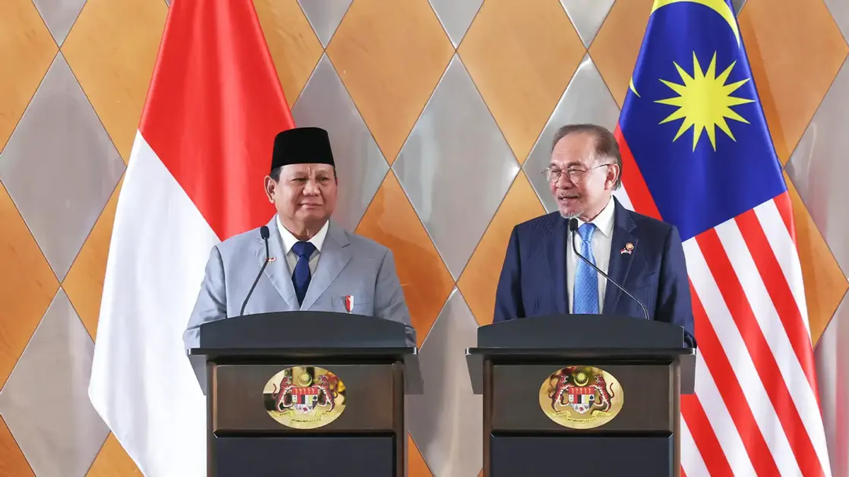 Anwar Escalates Felda Land Deal Concerns in Direct Communication with Prabowo