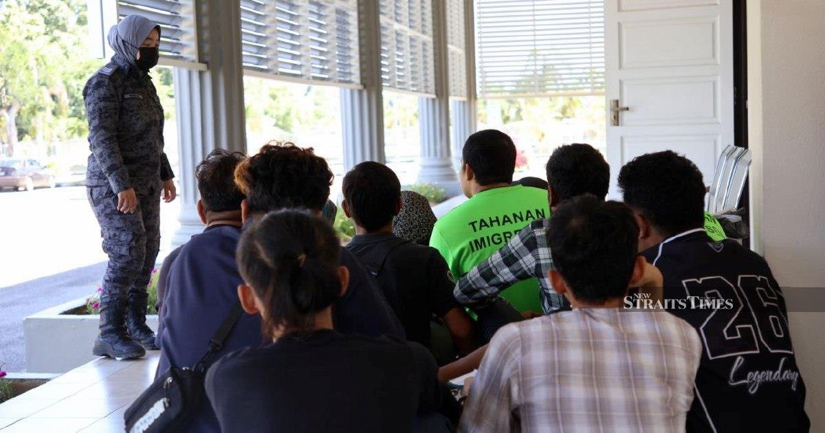 Ten Undocumented Migrants Charged in Pasir Mas over Illegal Entry and Overstaying