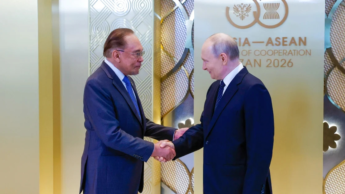 Putin vows stable energy supplies to Malaysia in strategic partnership