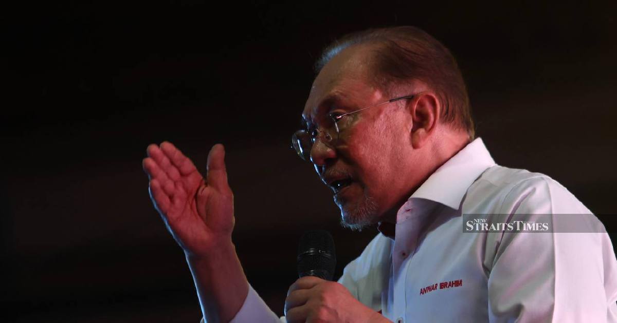 Anwar Vows No Leniency for Those Who Breach Public Trust