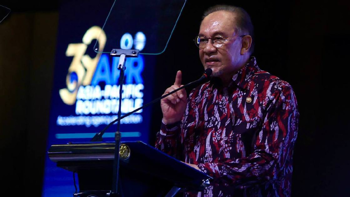 Malaysia maintains independent stance in global affairs, Anwar assures