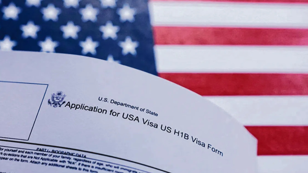 Trump's Immigration Crackdown Triggers Wave of Tech Talent Exodus from US to India and China