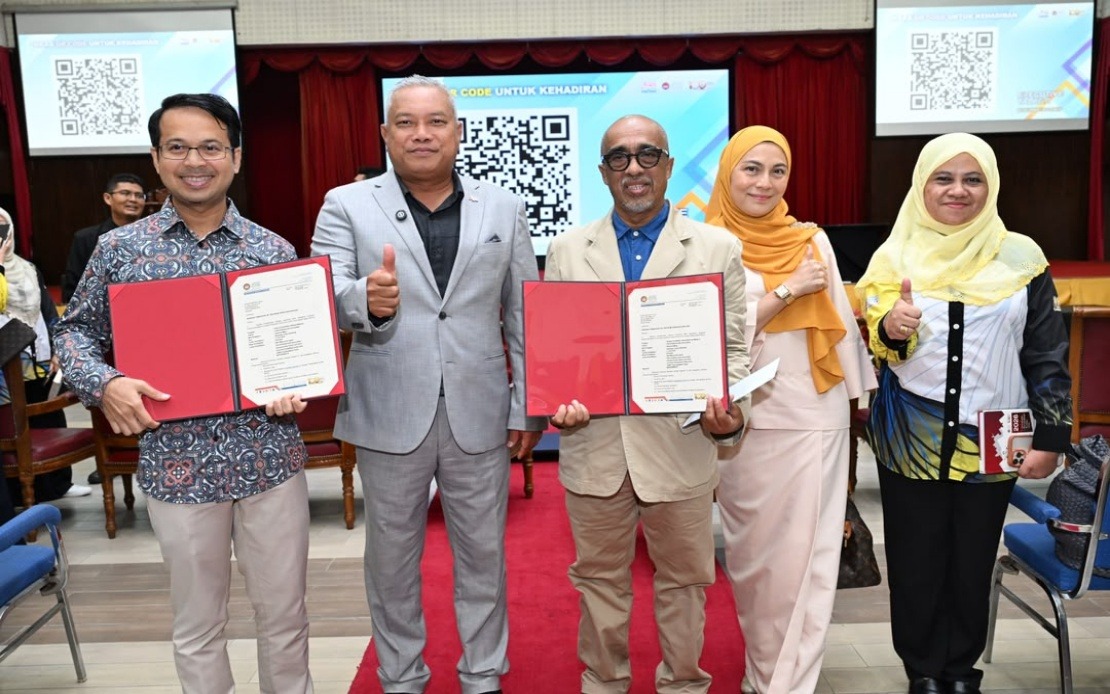 Veteran Actor Sabri Yunus, TV Host Fedtri Yahya Enrol in Master's Programmes at UPSI via APEL.Q