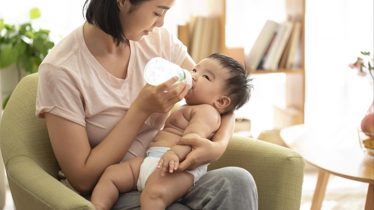 Chinese Infant's Close Call: How Vegetable Juice in Baby Formula Led to Nitrite Poisoning
