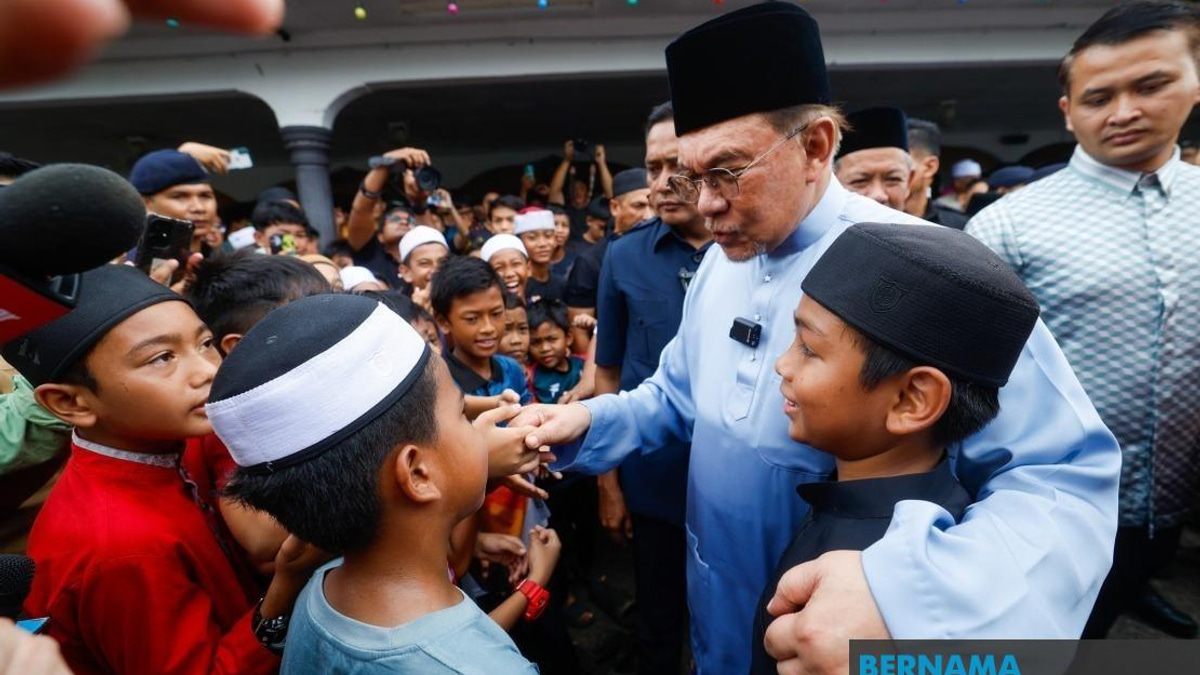 Malaysia's Israeli citizen ban is political stance, not antisemitism, says Anwar