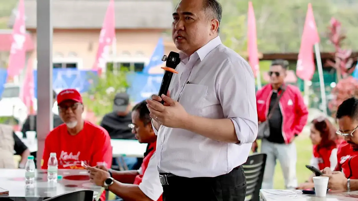 Loke's election setback prompts rethink on DAP's dual-mandate model