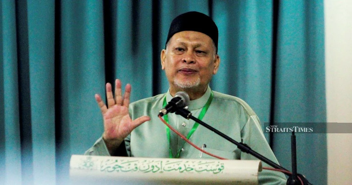 PAS Criticises Muhyiddin's Hasty Decision on PN Logo for State Elections