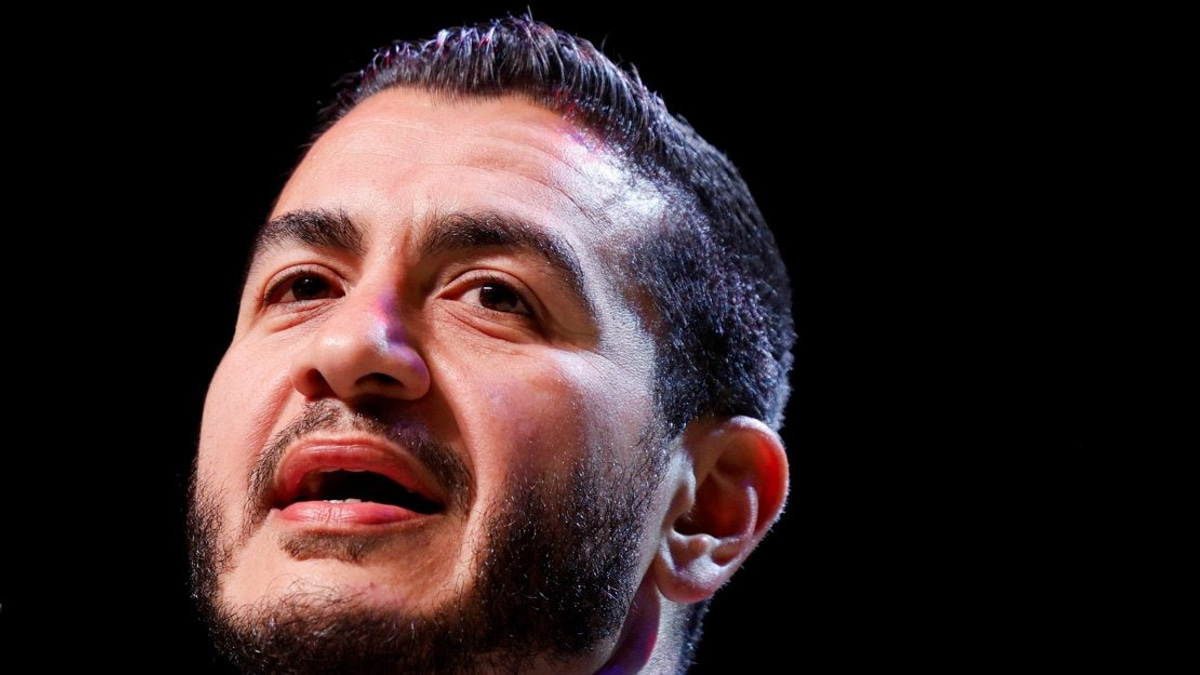Progressive Challenger El-Sayed Edges Ahead in Michigan Democratic Senate Primary