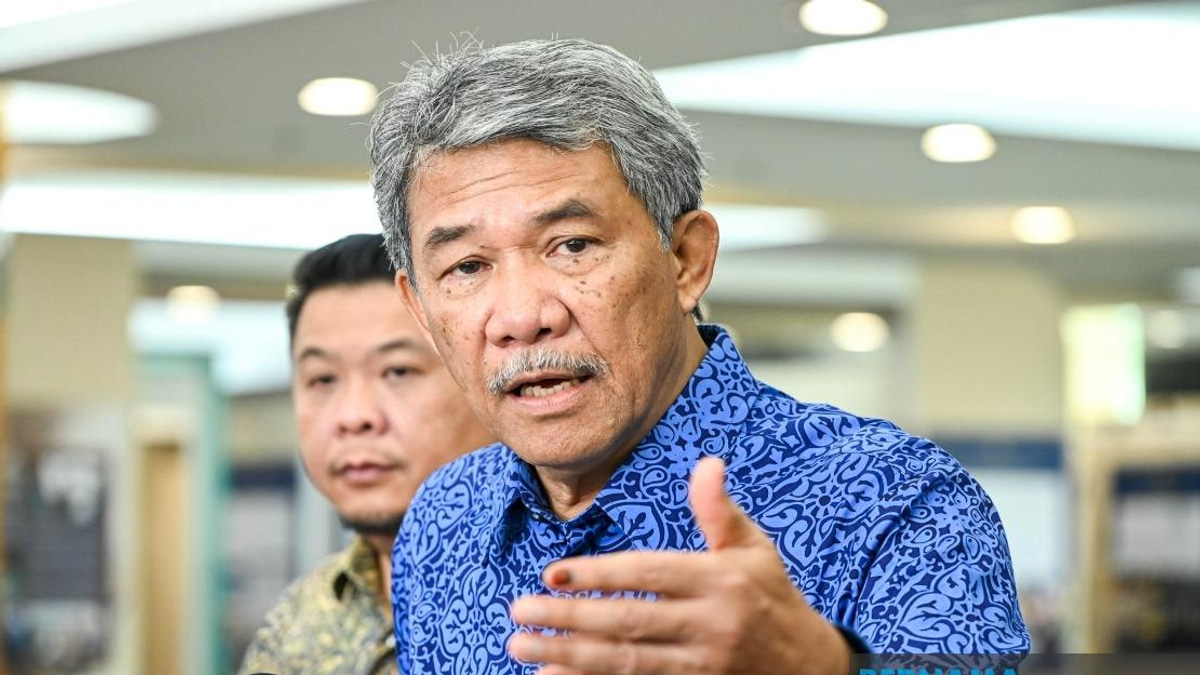 ASEAN Must Boost Intra-Regional Trade Below 25% Target, Says Mohamad