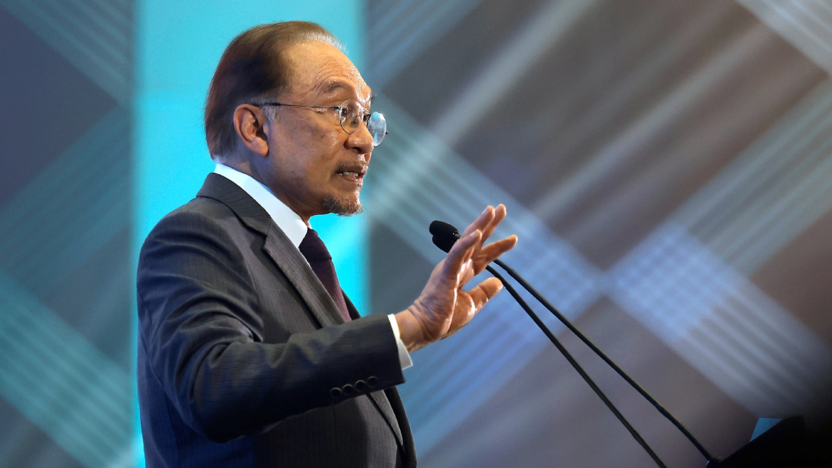 Malaysia's Formula 1 Grand Prix affirms nation's event-hosting credentials, says PM Anwar