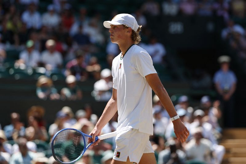 Hewitt's son Cruz breaks through with first ATP win at Washington Open