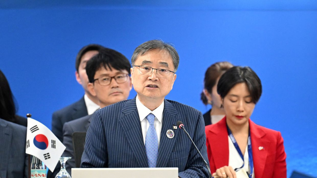 South Korea's Cabinet Rift Over North Korea Strategy Signals Deeper Policy Tensions