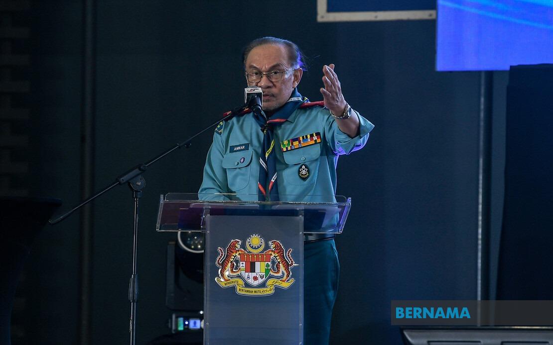 Language Policy Need Not Be Zero-Sum Game, Anwar Asserts at UiTM