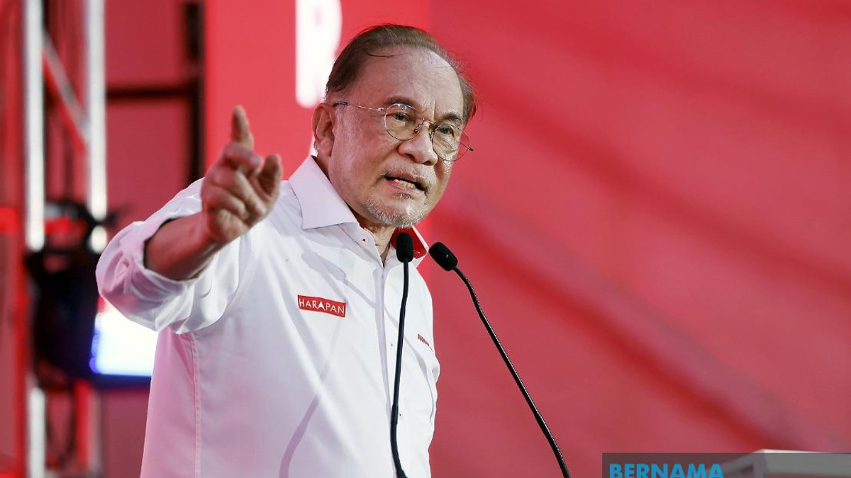 Johor Needs Visionary Leaders with Courage, Says Anwar as PH Launches Campaign