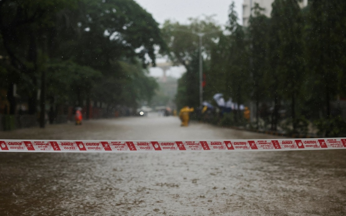 Six Dead As Heavy Monsoon Rains Bring Down Mumbai Building