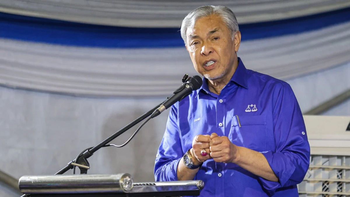 High Court Delays Bar's Legal Challenge to Zahid's Discharge Pending Federal Court Hearing