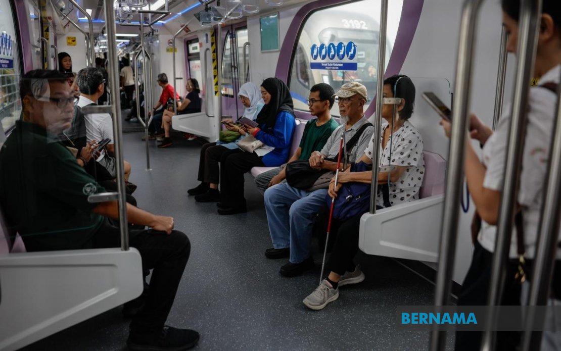 LRT3 Shah Alam Line Launches to Positive Reception, Users Call for Better Accessibility Features