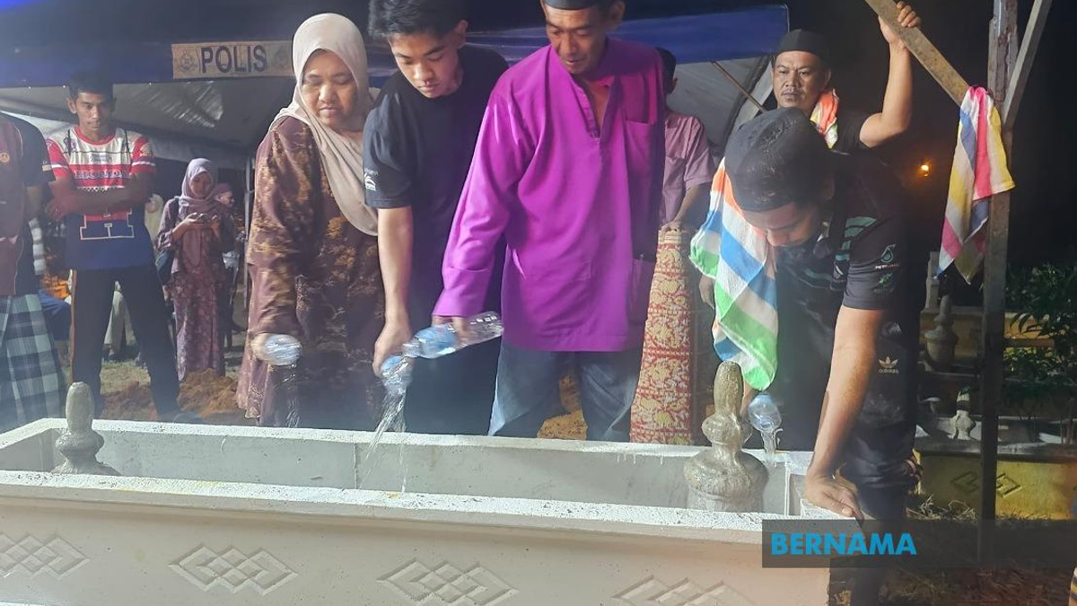 Young Constable Muhammad Raimi Laid To Rest After Sabah Electric Shock Tragedy