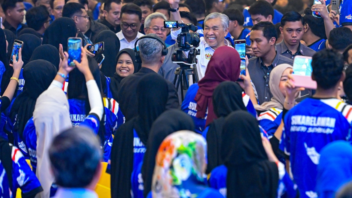 Zahid Endorses Police Probe into Vote-Buying Claims Ahead of Negeri Sembilan Election
